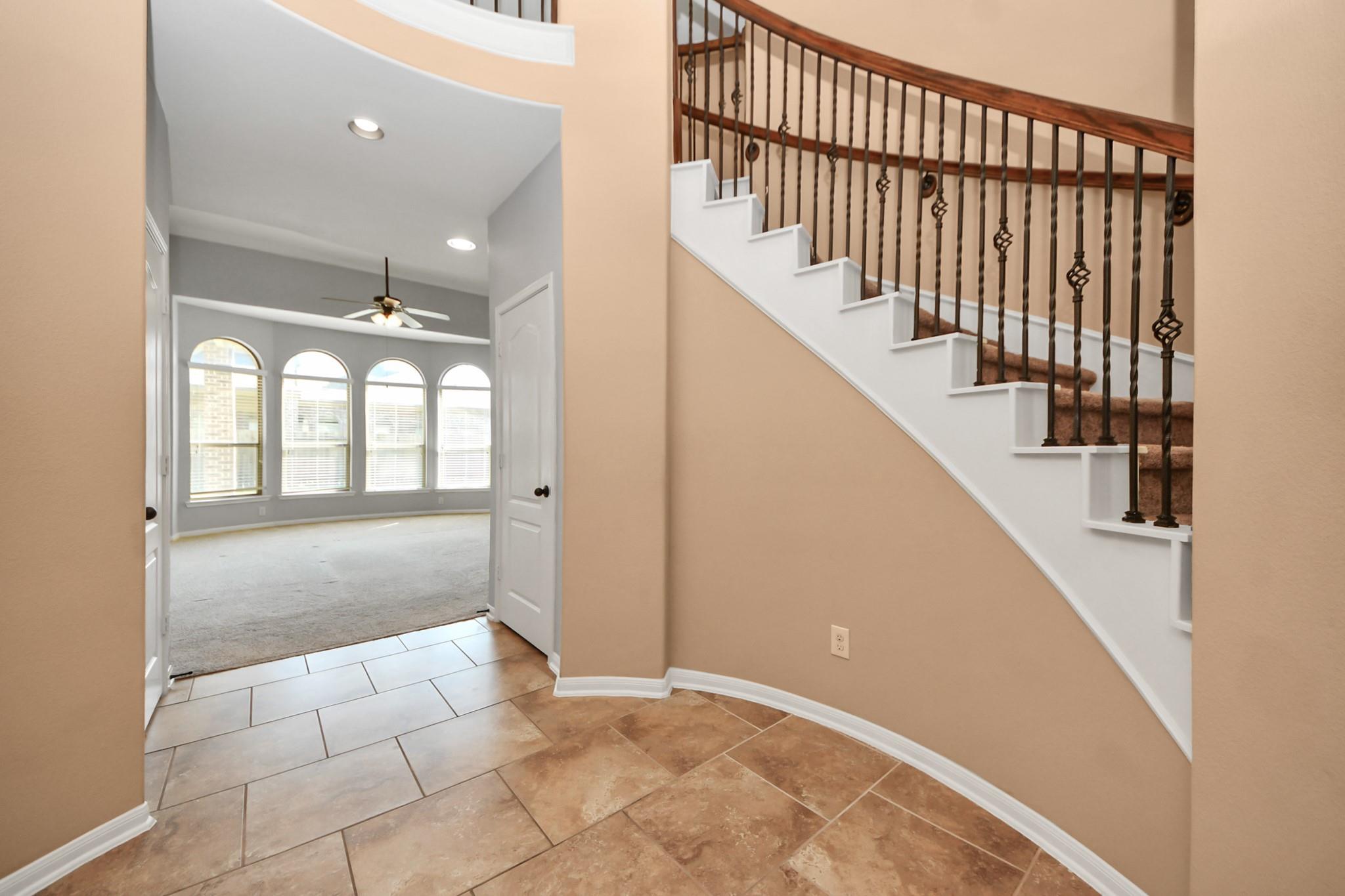9427 Sapphire Bay Lane