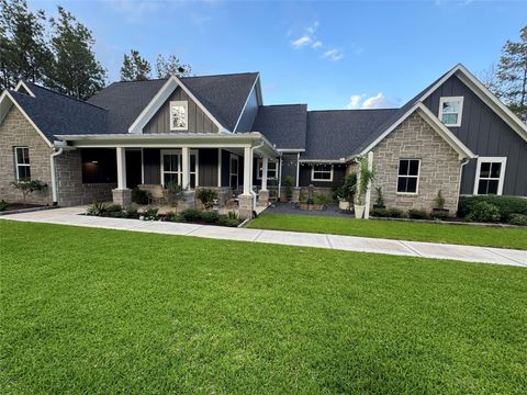 Homes For Sale - 10915 Ruger Road Rd<br/> Willis, TX 77378
