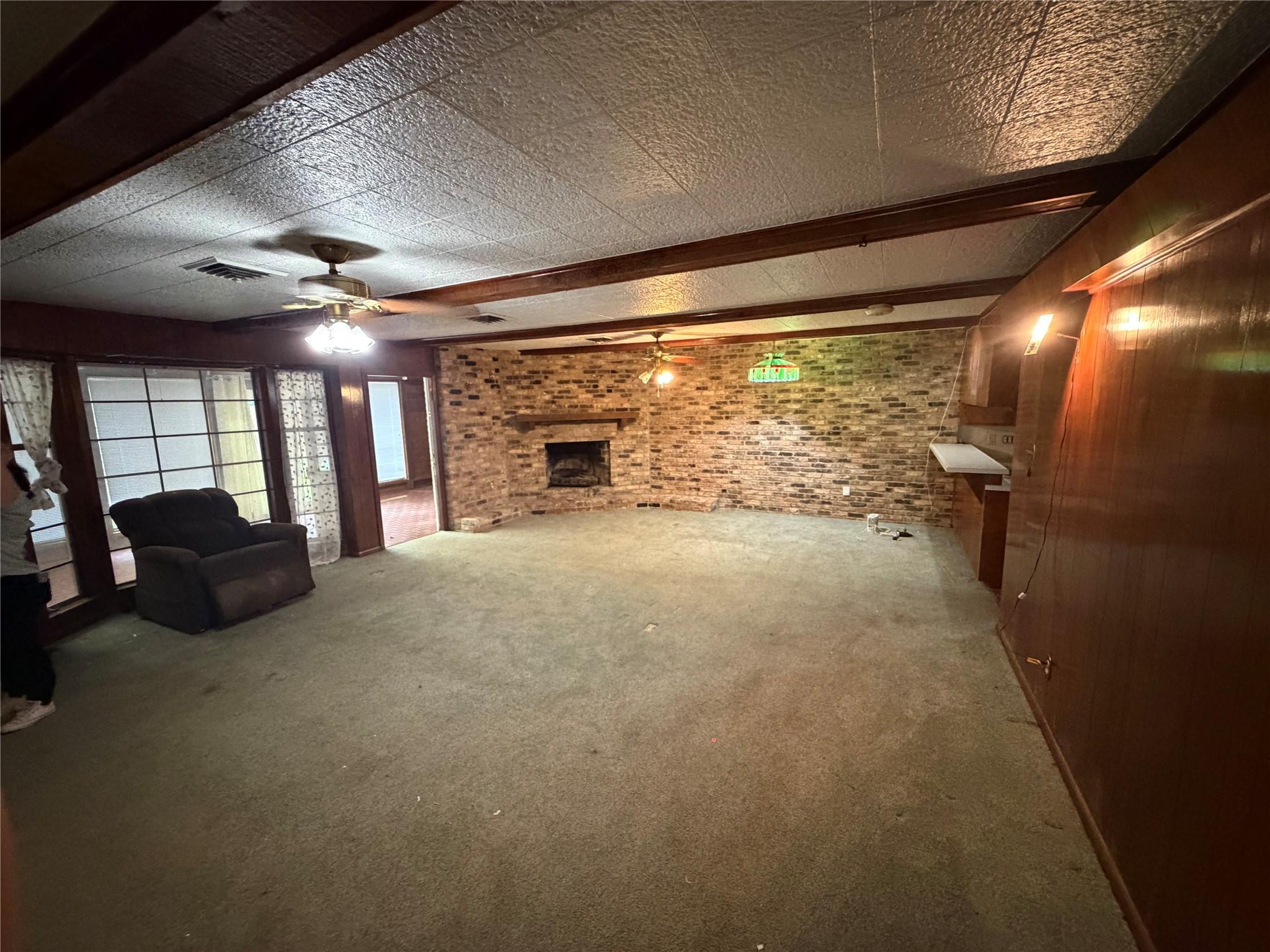 1609 Leggett Drive