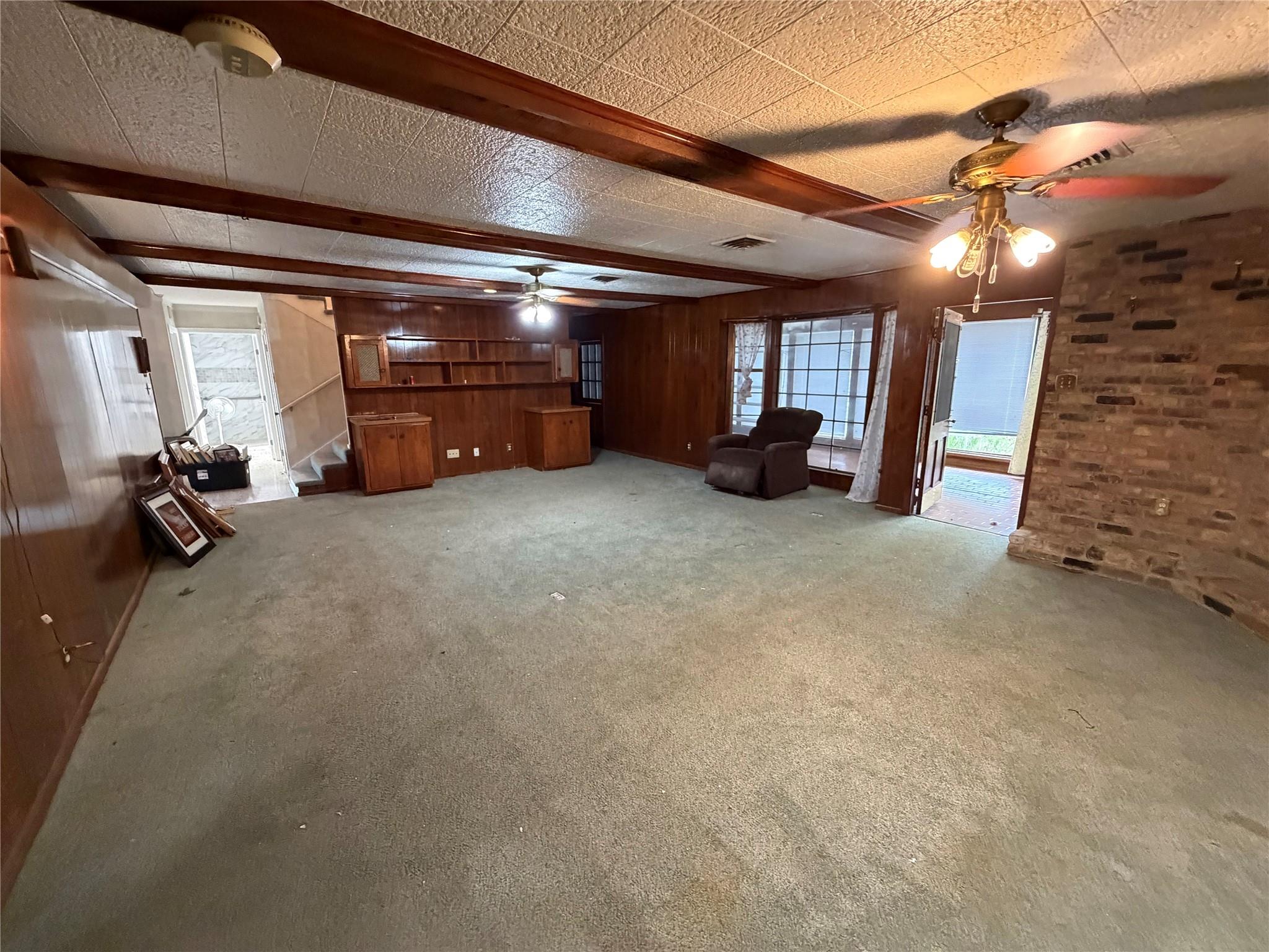 1609 Leggett Drive