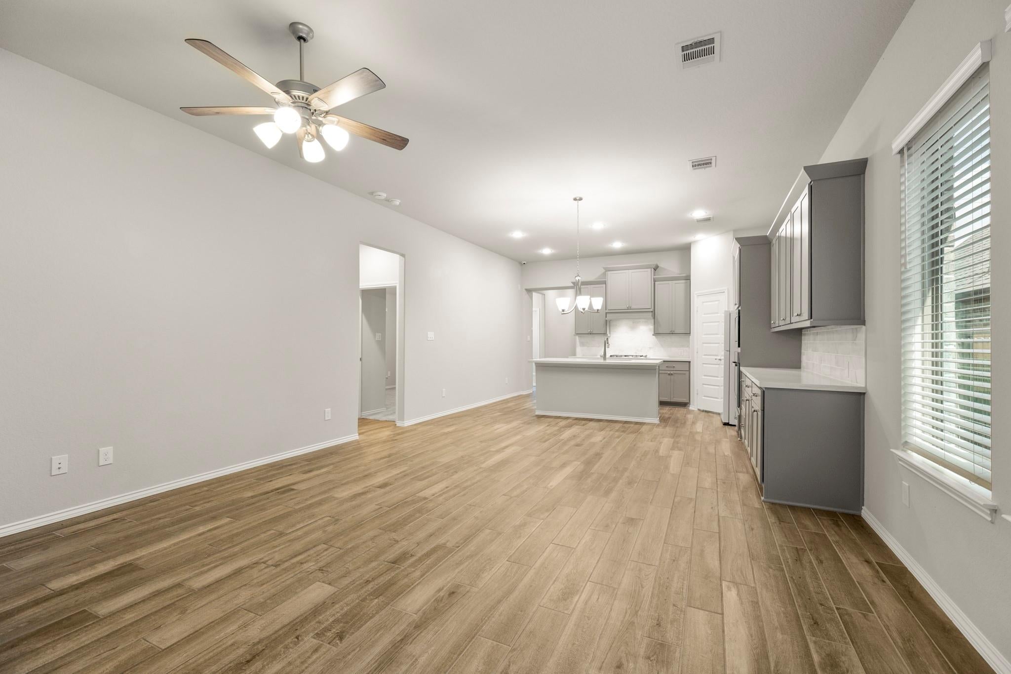 24938 Tidmor Lane