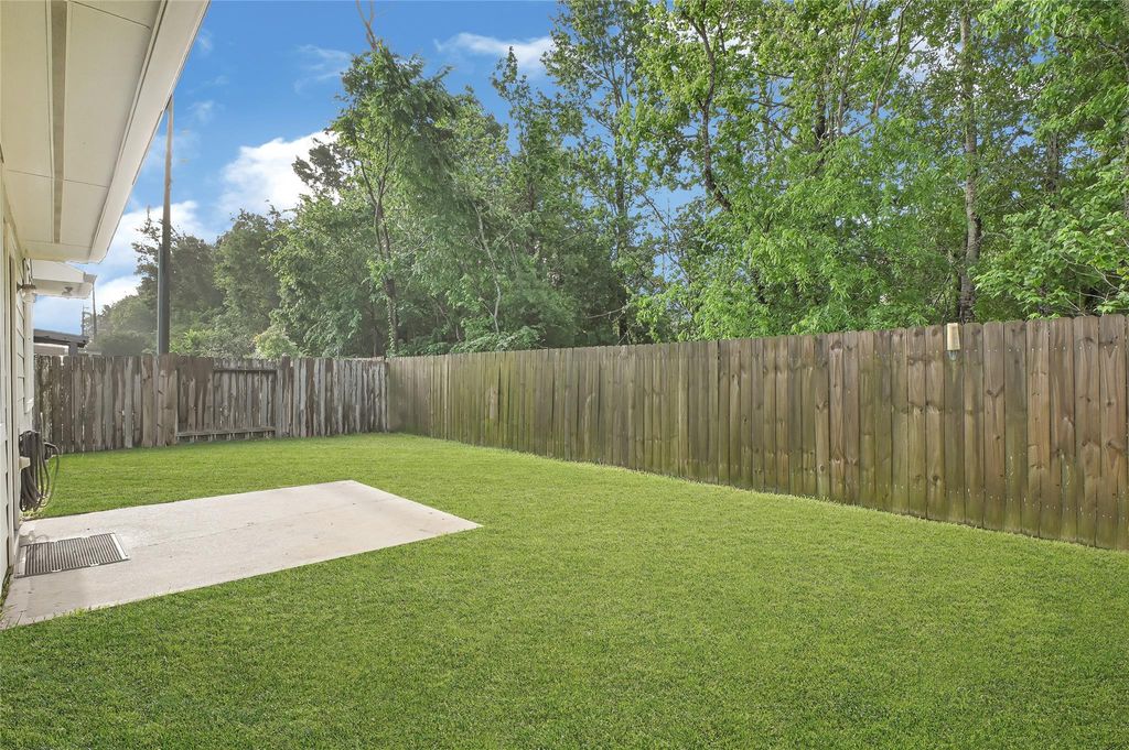 Photo of 12902 Pecan Shores Drive, Houston, TX 77044 (MLS # 64173825)