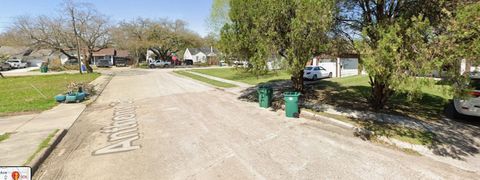 906 Anthony Court Pasadena TX 77506