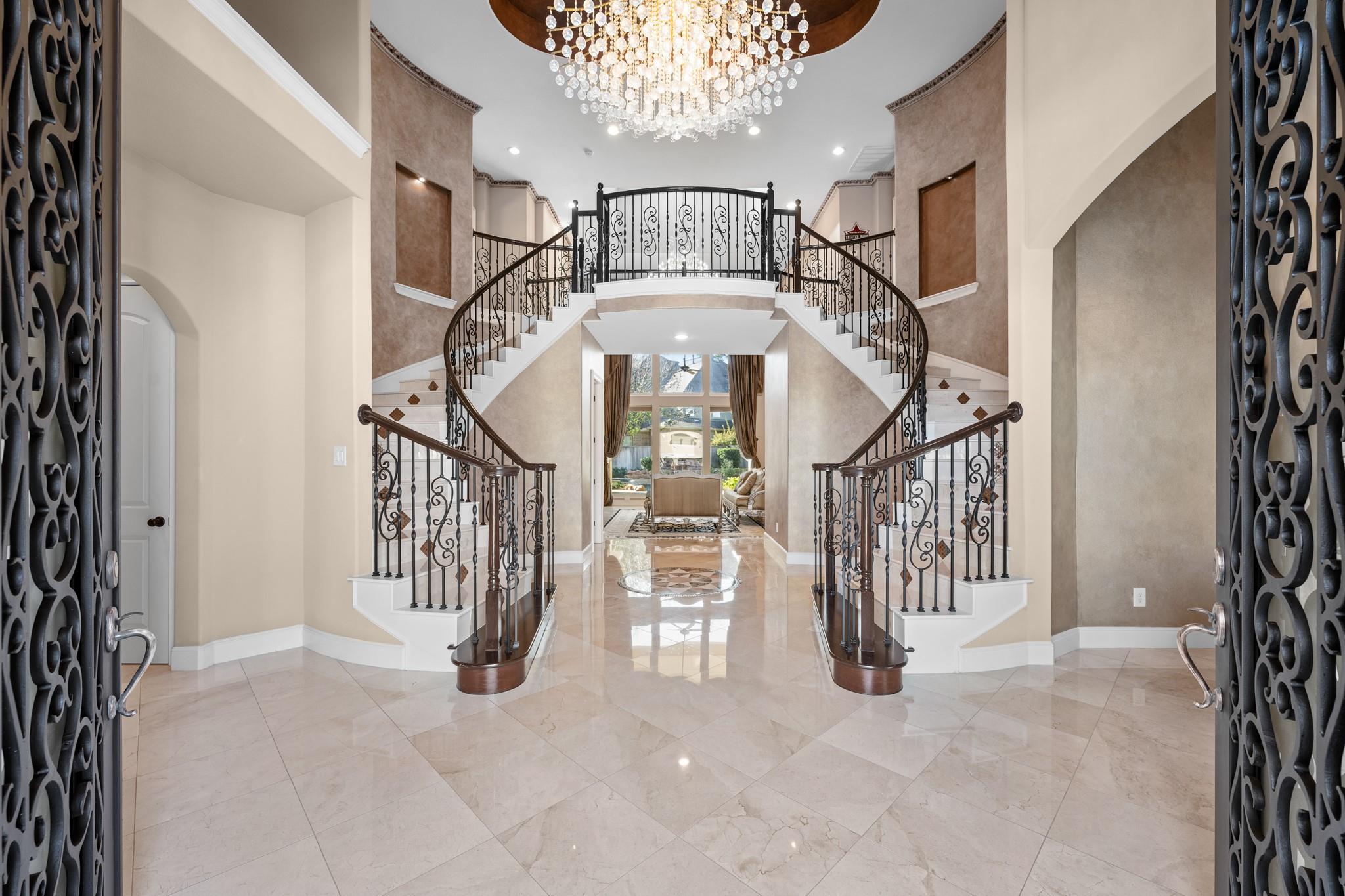 75 S Fremont Ridge Loop