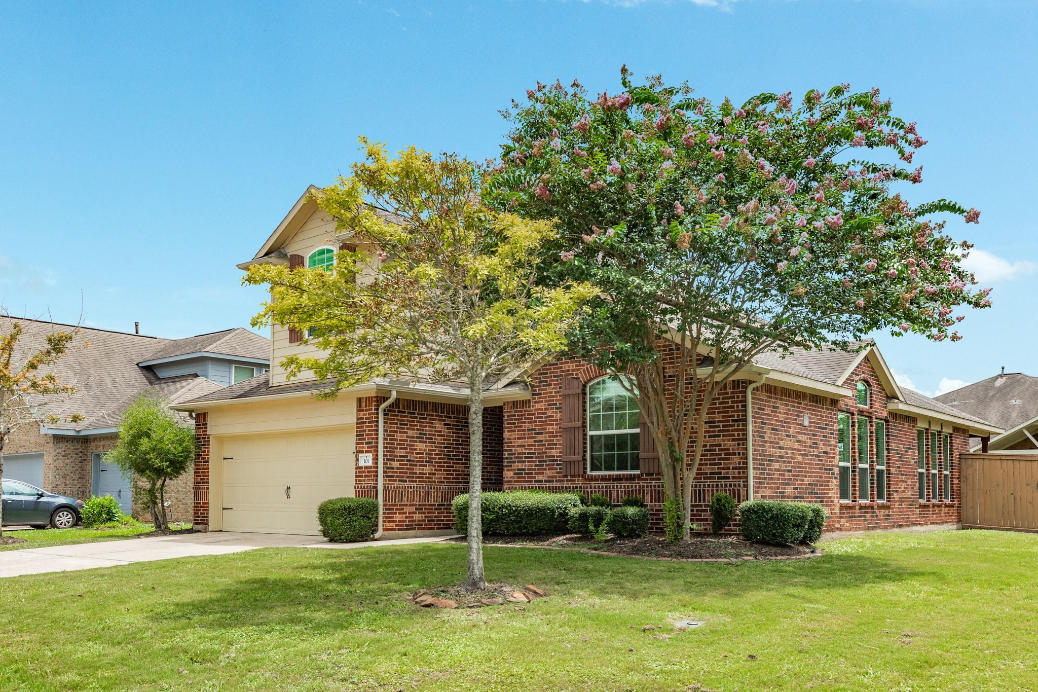 101 Long Meadow Ct