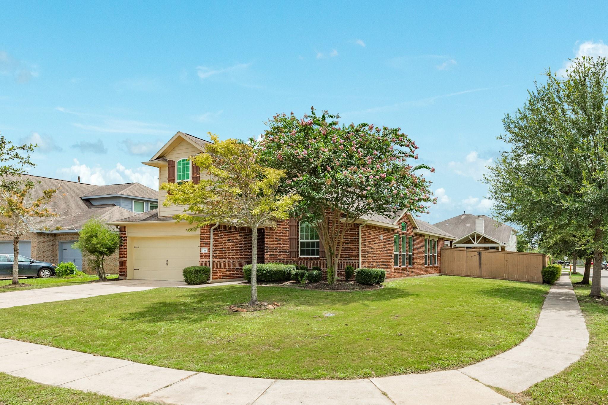 101 Long Meadow Ct