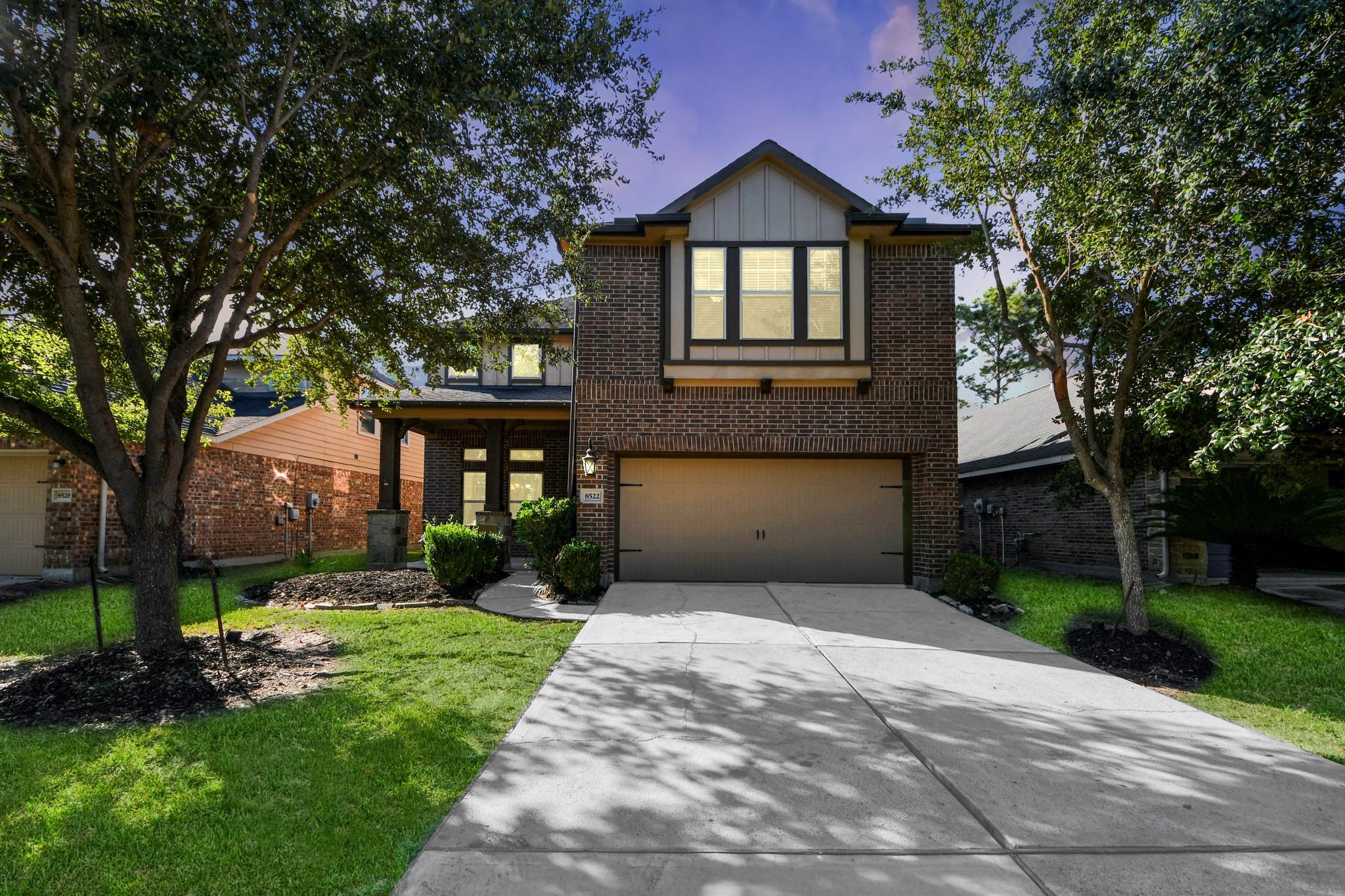 8522 Lighthouse Lake Lane