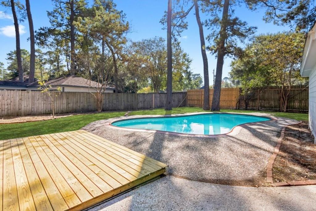 Photo of 13339 Balmore Circle, Houston, TX 77069 (MLS # 67791359)