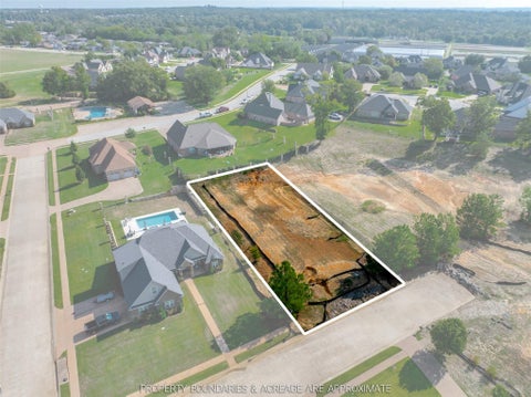 Photo of 304 Colton Cove, Lindale, TX 75771 (MLS # 4868129)