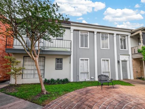 Photo of 2511 Marilee Ln Unit 4 Ln, Houston, TX 77057 (MLS # 4333472)