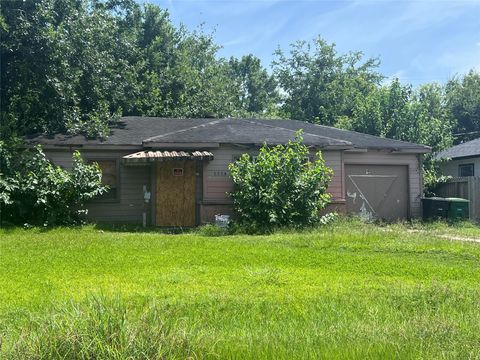 Photo of 3334 Dulcrest Street, Houston, TX 77051 (MLS # 38203495) Photo of 3334 Dulcrest Street, Houston, TX 77051 (MLS # 38203495)