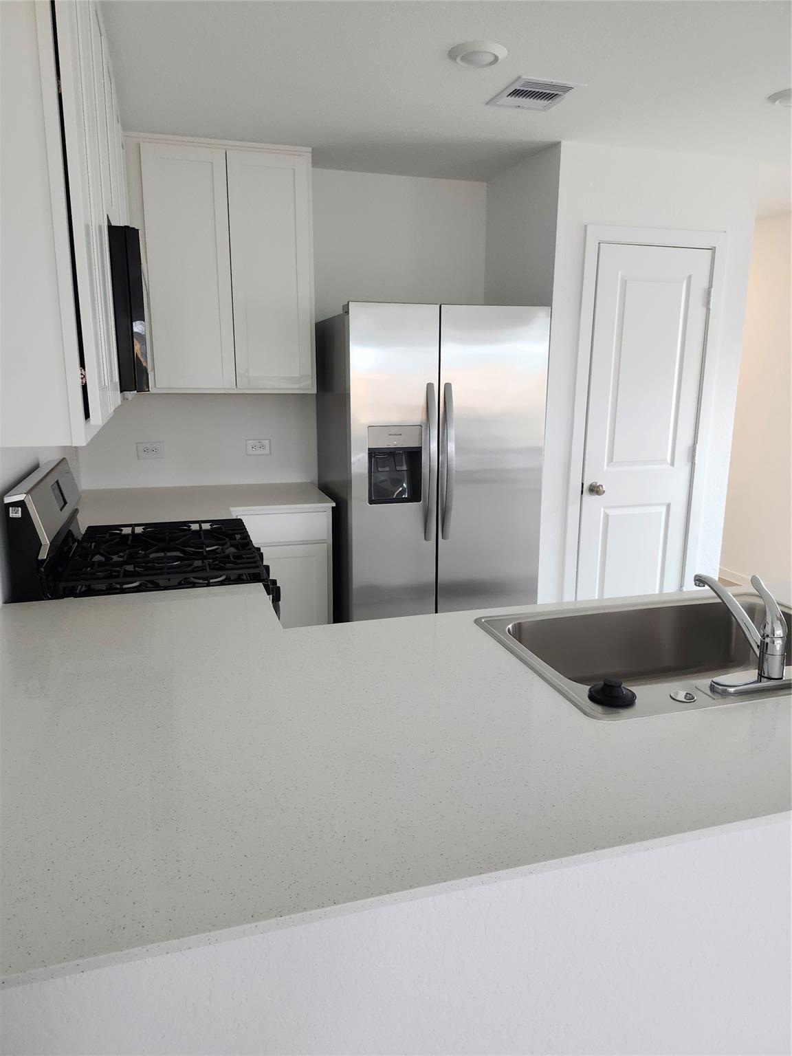 12011 Noble Wood Village