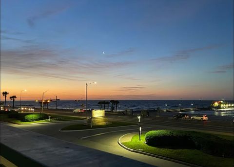 Photo of 6102 Seawall Boulevard #250, Galveston, TX 77551 (MLS # 95889976)