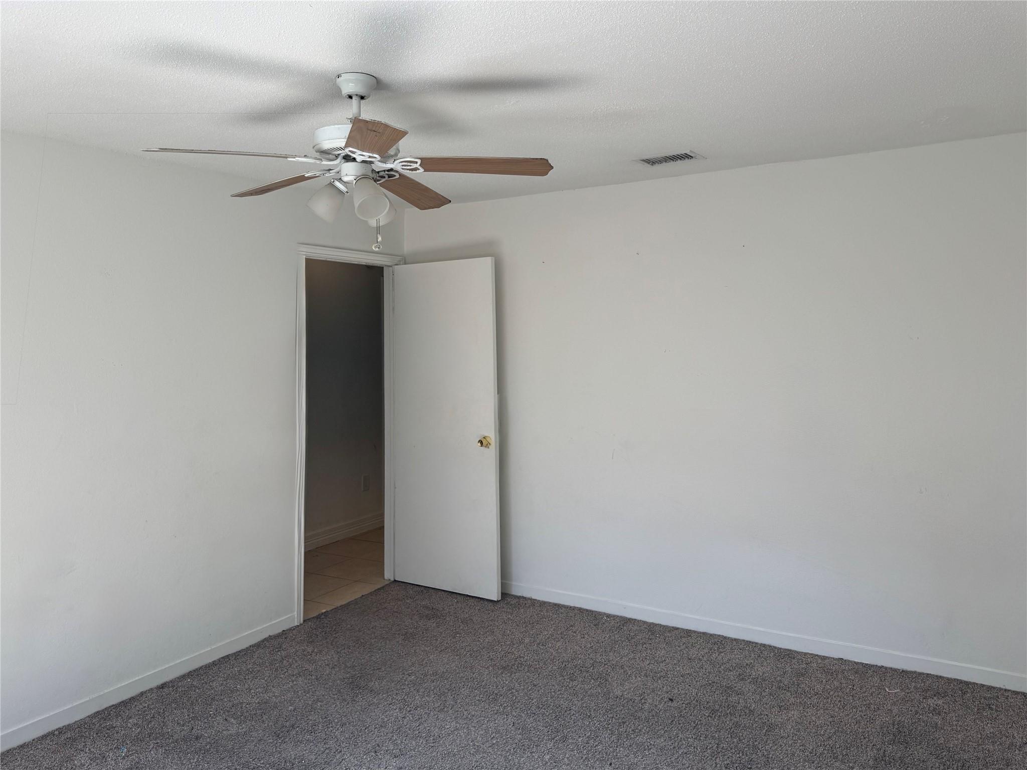 6843 Drewlaine Fields Lane