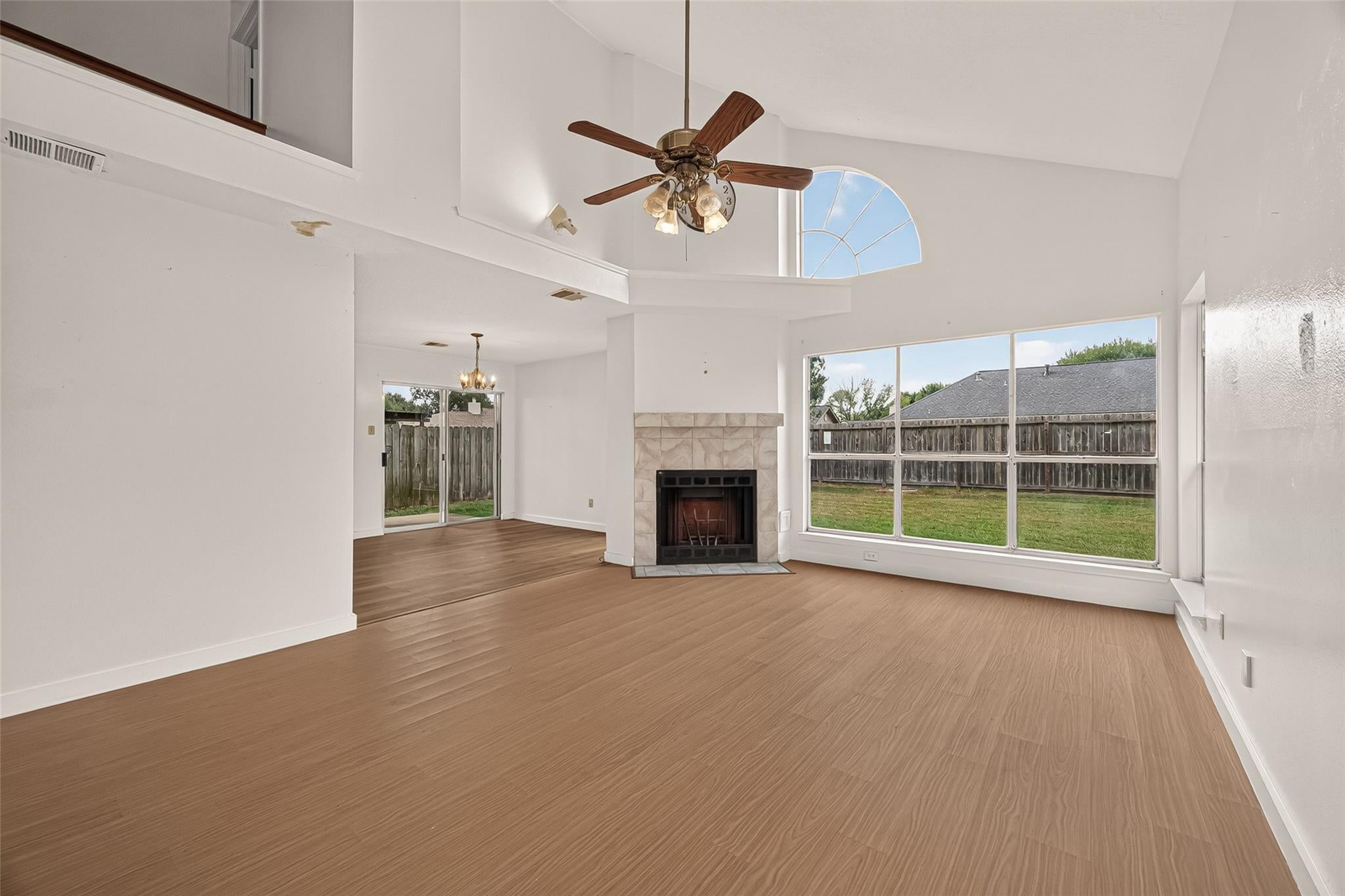 810 Derby Lane