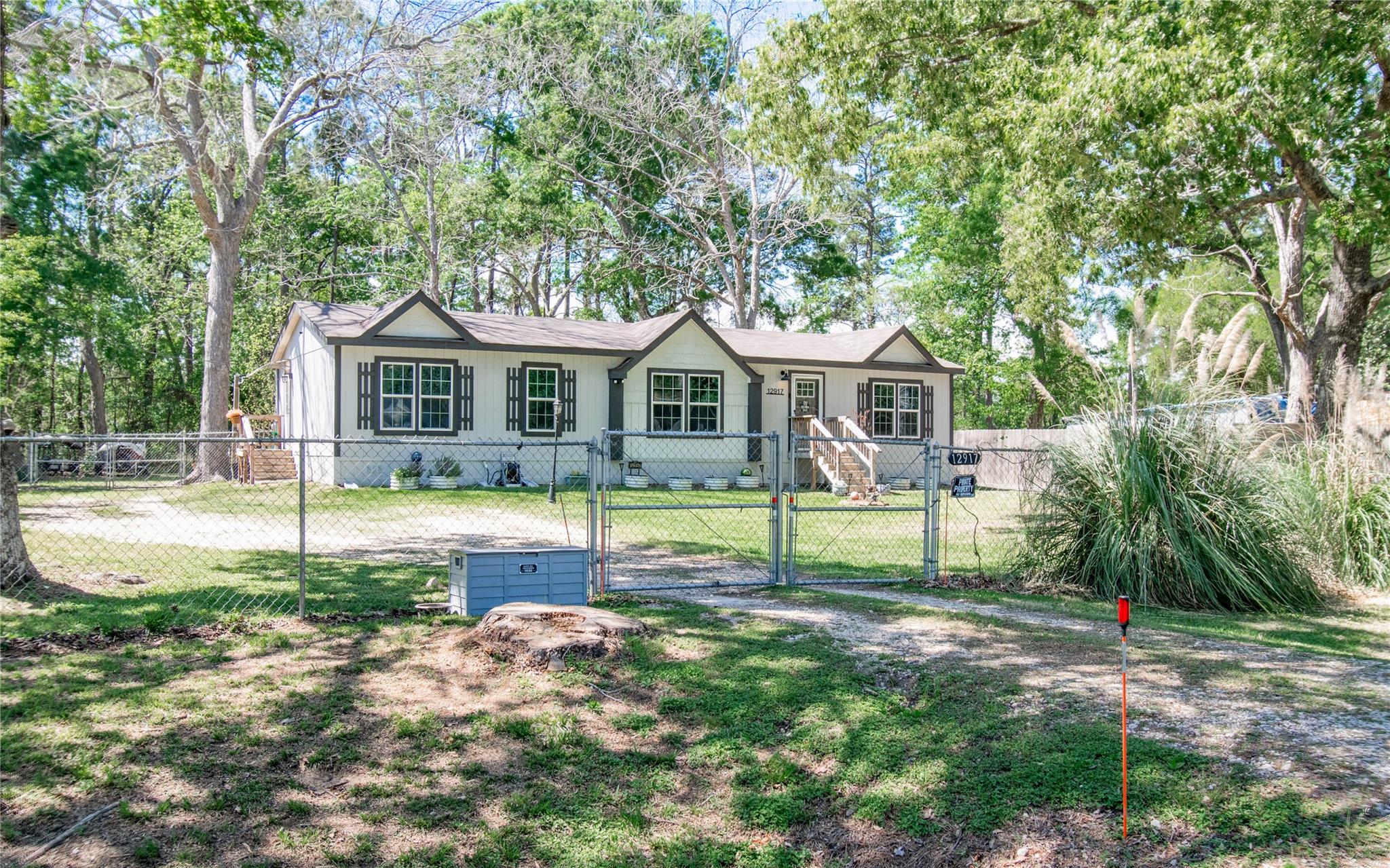 12917 Live Oak Lane