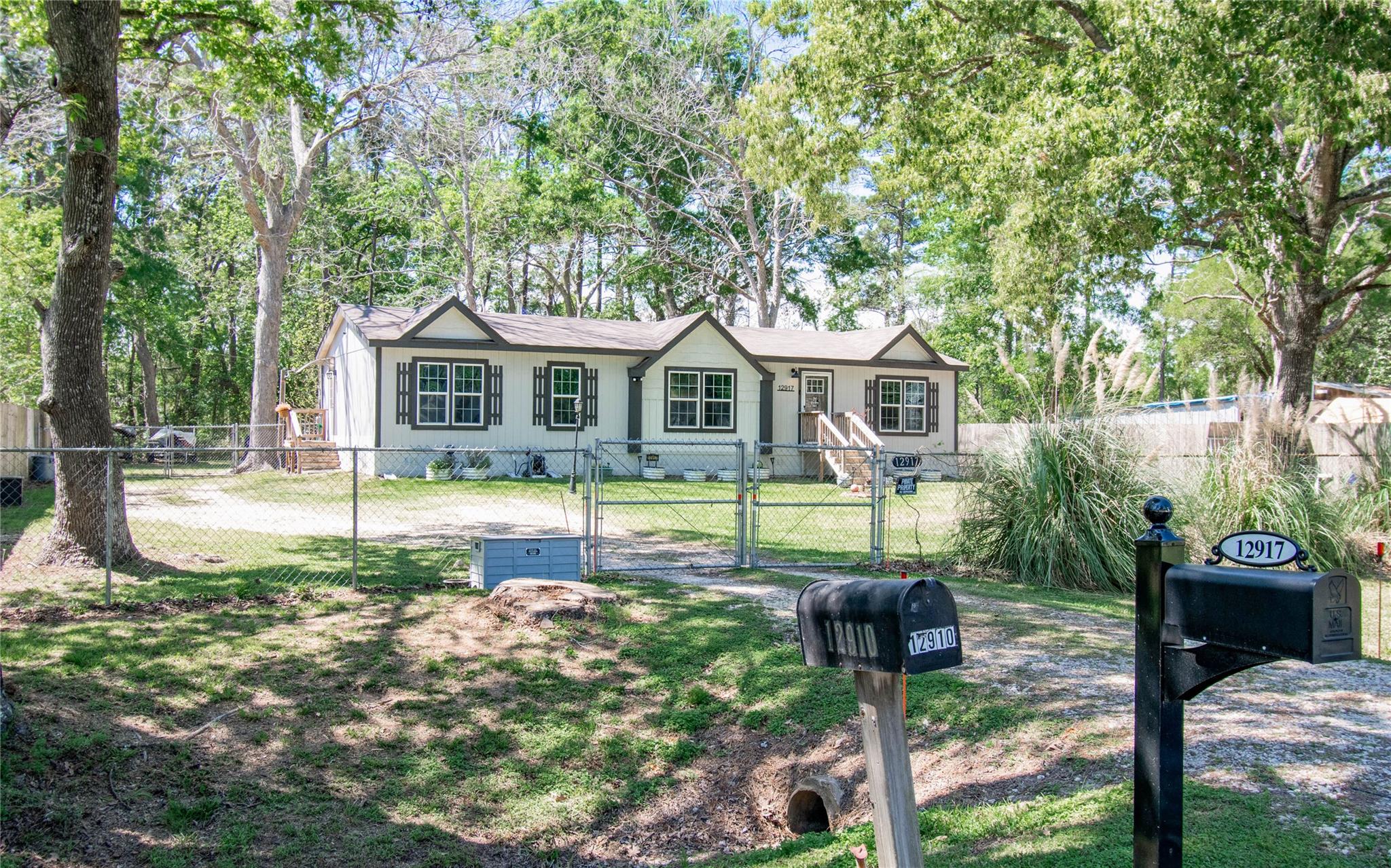 12917 Live Oak Lane
