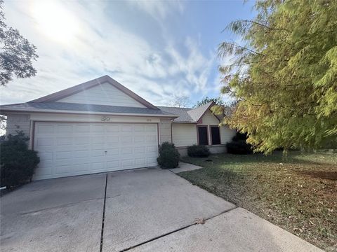Photo of 5915 Heather Street, League City, TX 77573 (MLS # 49300285)