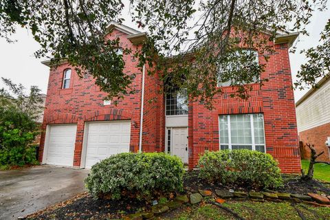 Homes For Sale - 3015 Darby Brook Drive<br/> Fresno, TX 77545