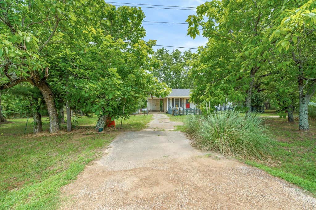 Photo of 22229 State Highway 64, Canton, TX 75103 (MLS # 81857895)