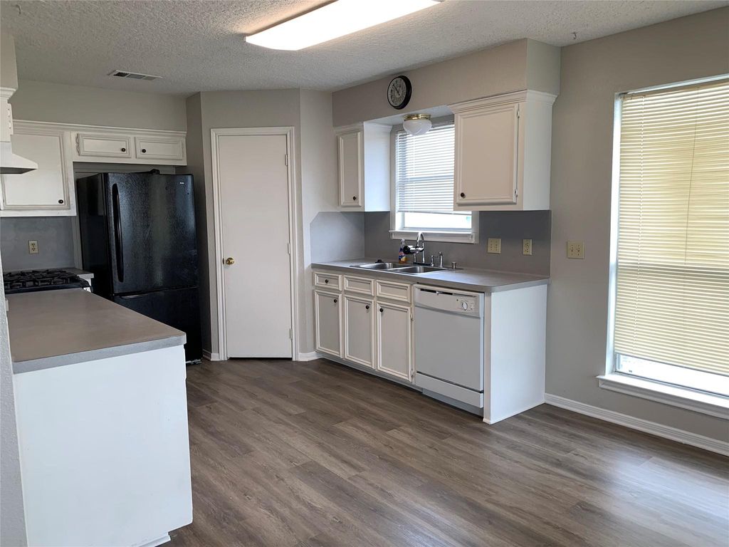 Photo of 585 Warsaw Street, Bayou Vista, TX 77563 (MLS # 4456255)