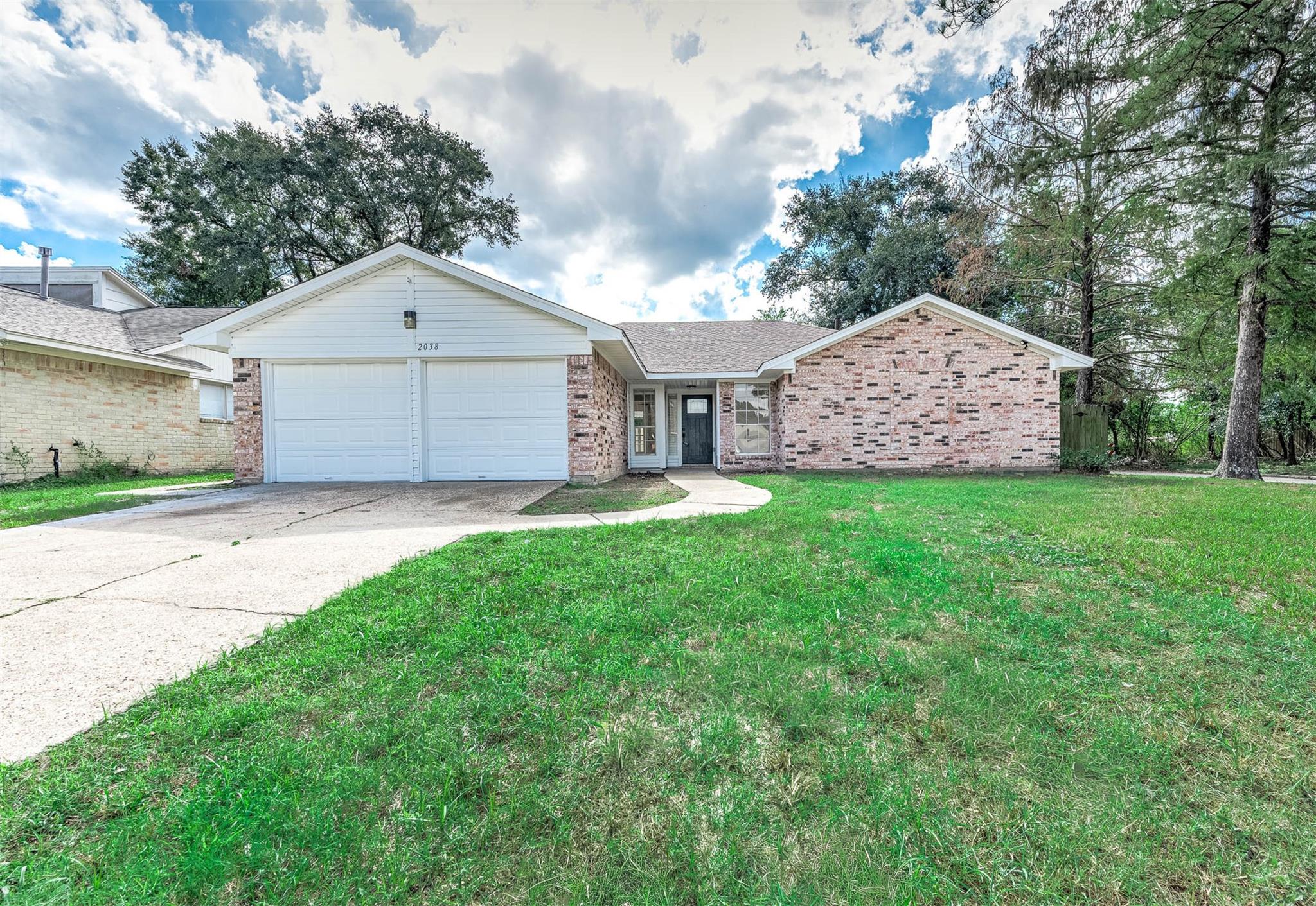 2038 Lexington Woods Drive