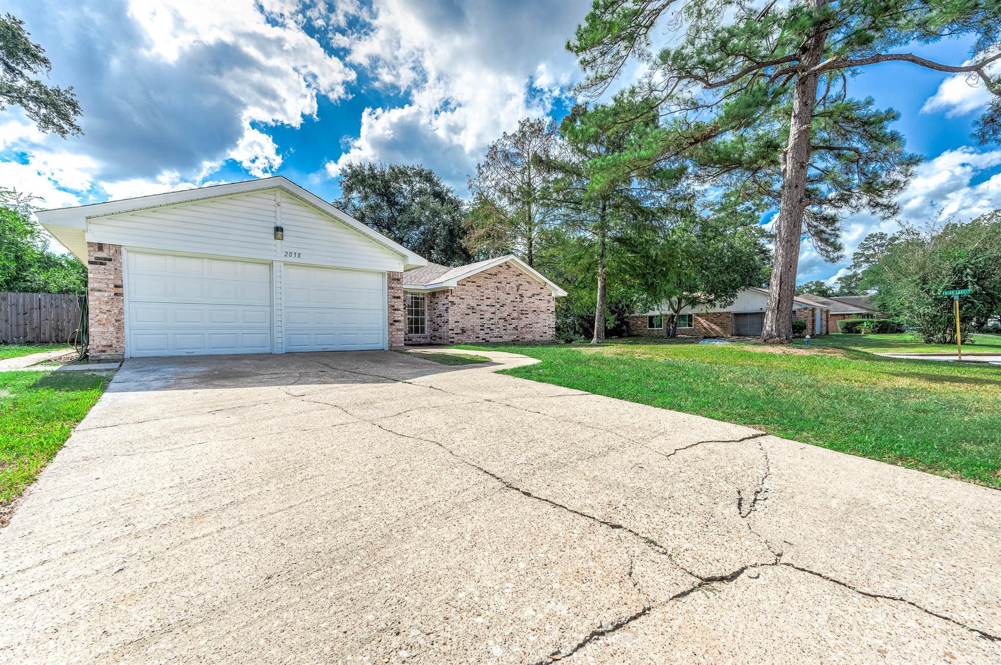 2038 Lexington Woods Drive