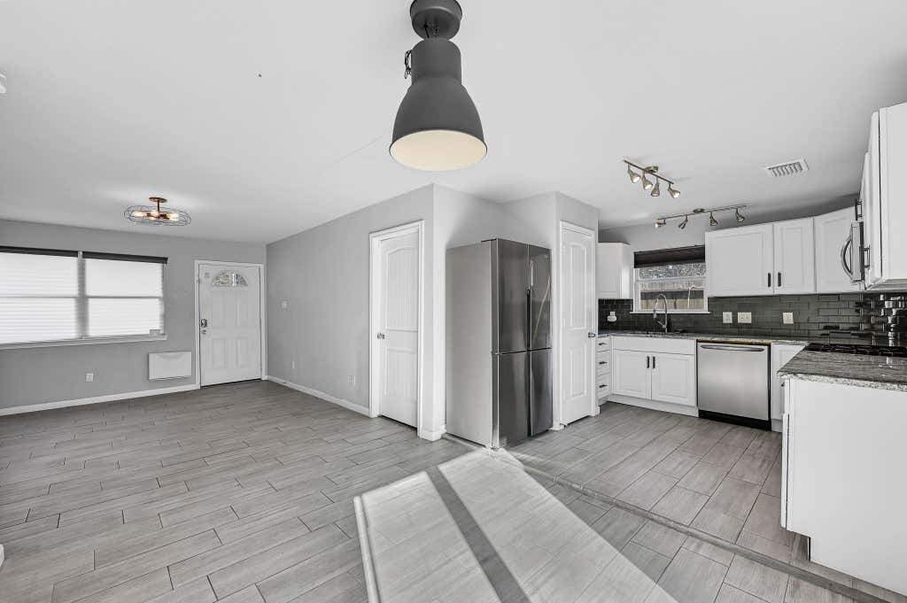 Photo of 6705 Sherwood Drive, Houston, TX 77021 (MLS # 52305579)