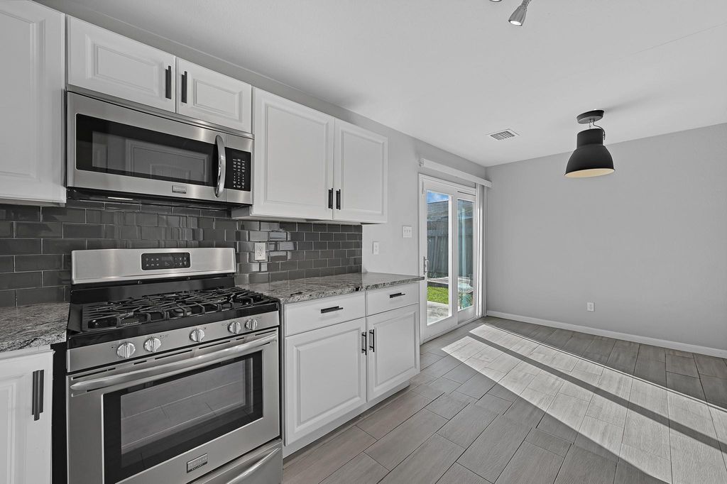 Photo of 6705 Sherwood Drive, Houston, TX 77021 (MLS # 52305579)
