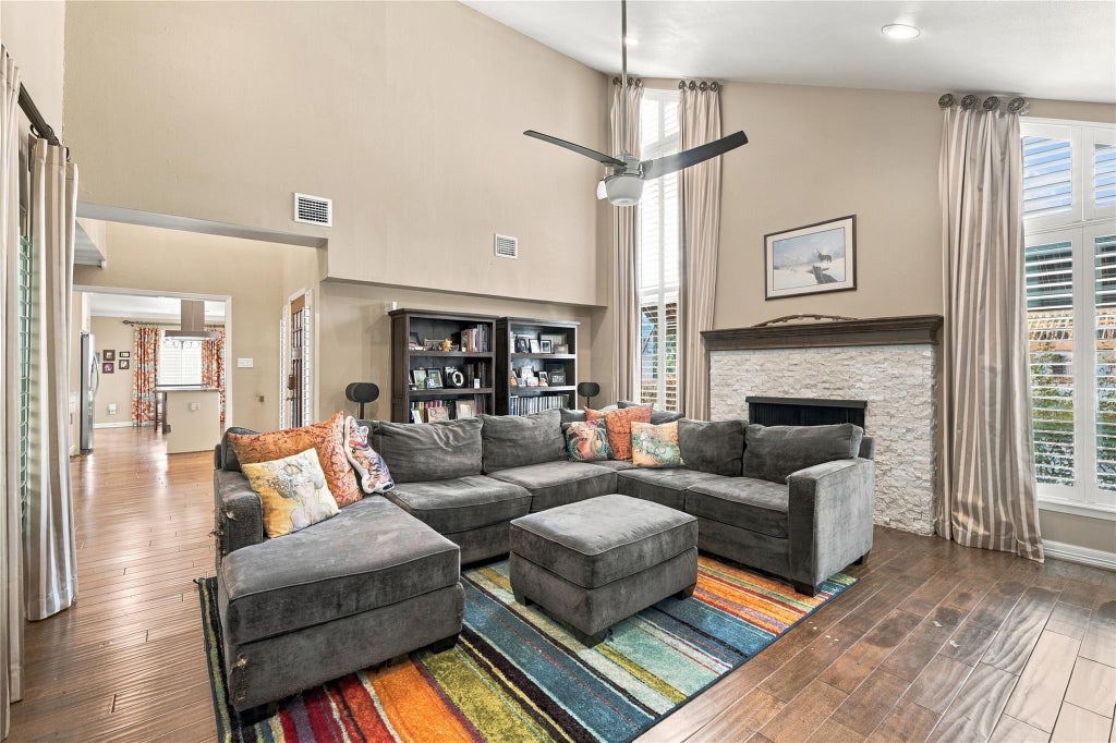 Photo of 3211 Chris Drive, Houston, TX 77063 (MLS # 56460688)