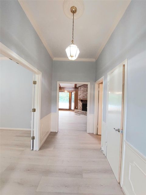Photo of 7815 Small Leaf Circle, Houston, TX 77063 (MLS # 42085625) Photo of 7815 Small Leaf Circle, Houston, TX 77063 (MLS # 42085625)