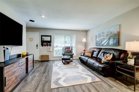 Photo of 1860 White Oak Drive #359, Houston, TX 77009 (MLS # 57972516)