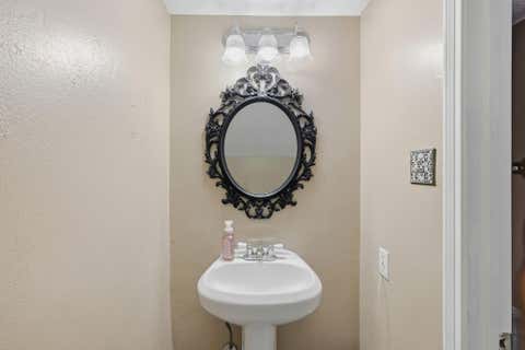 Tiny photo for 9800 Pagewood Lane #3403, Houston, TX 77042 (MLS # 23975432)