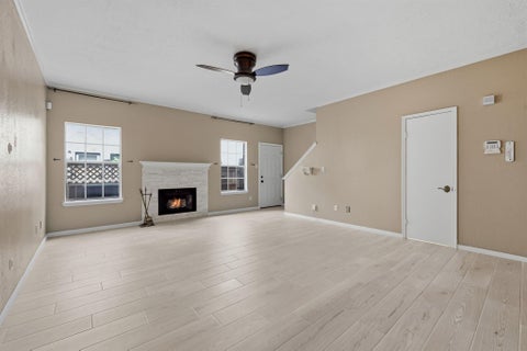 Tiny photo for 9800 Pagewood Lane #3403, Houston, TX 77042 (MLS # 23975432)
