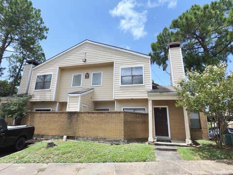 Photo of 7900 Bissonnet Street #D1, Houston, TX 77074 (MLS # 67507443)