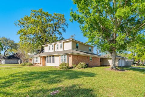 52 S Bachelor Button Street Lake Jackson TX 77566