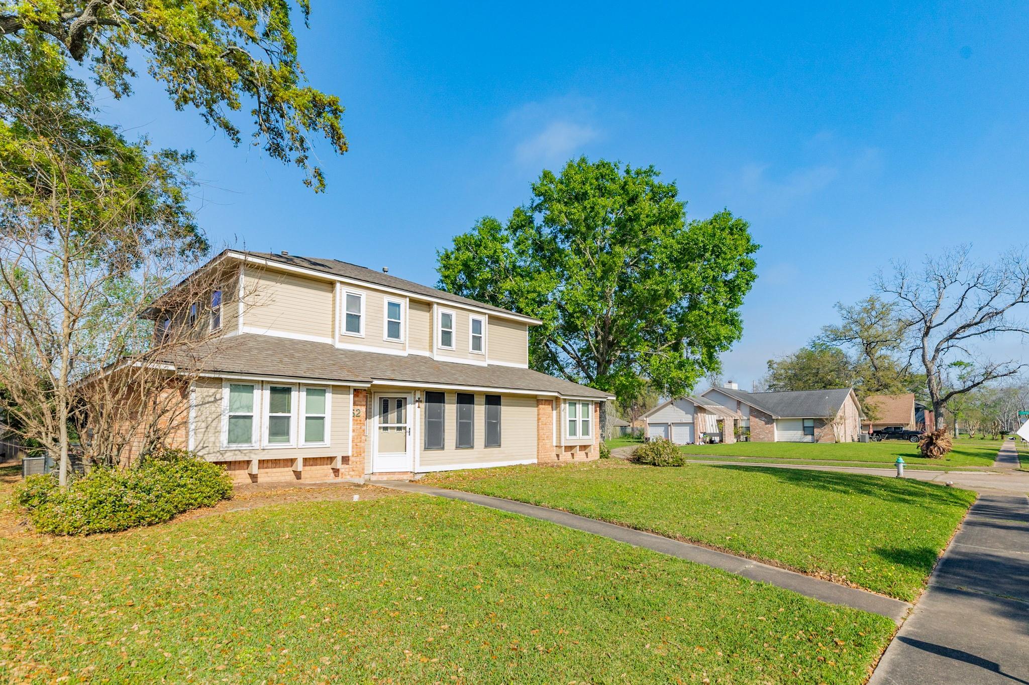 52 S Bachelor Button Street