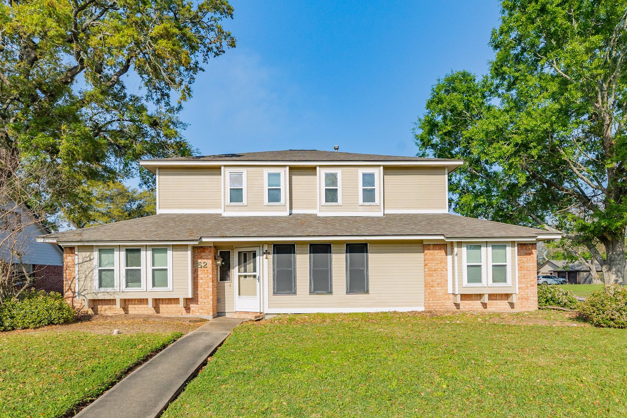 52 S Bachelor Button Street