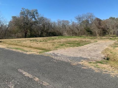 4300 Luttrell Street Texas City TX 77591