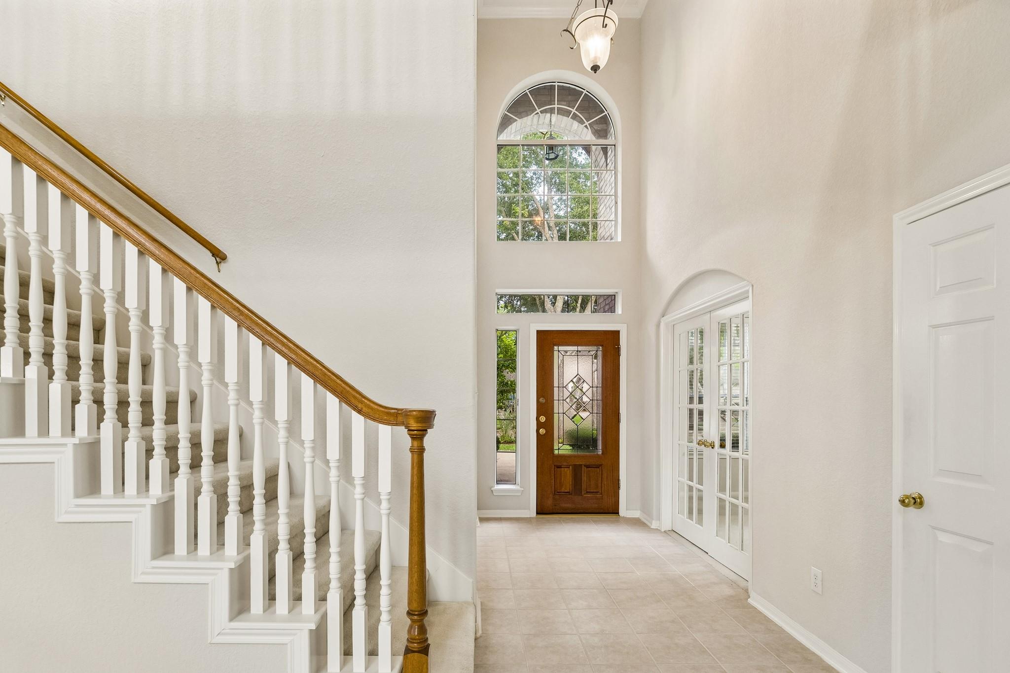 3211 Oak Cliff Lane