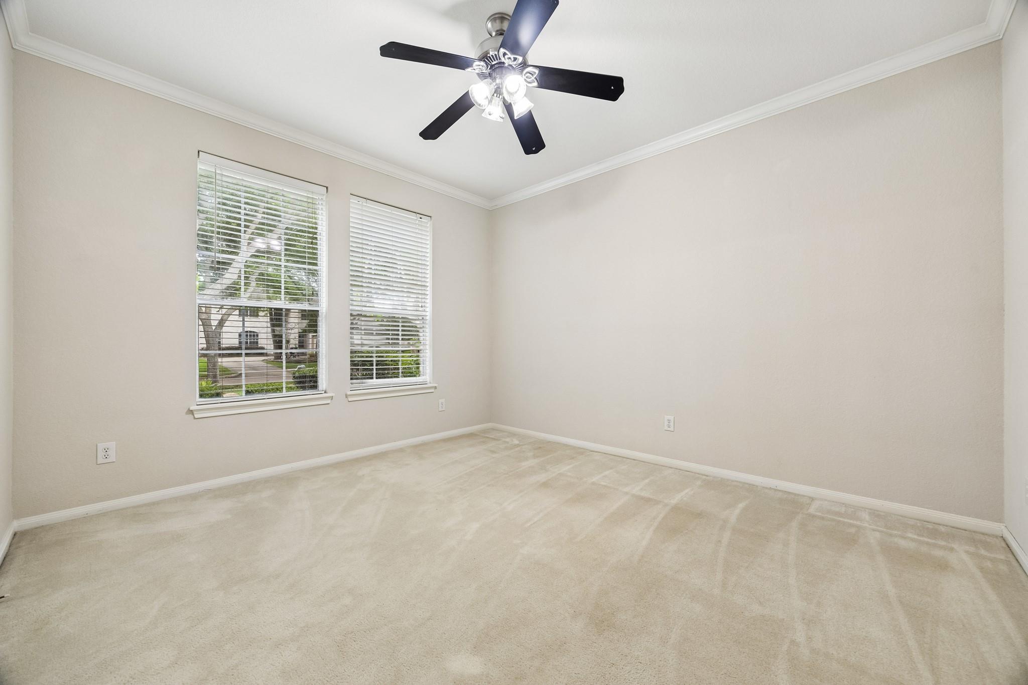 3211 Oak Cliff Lane