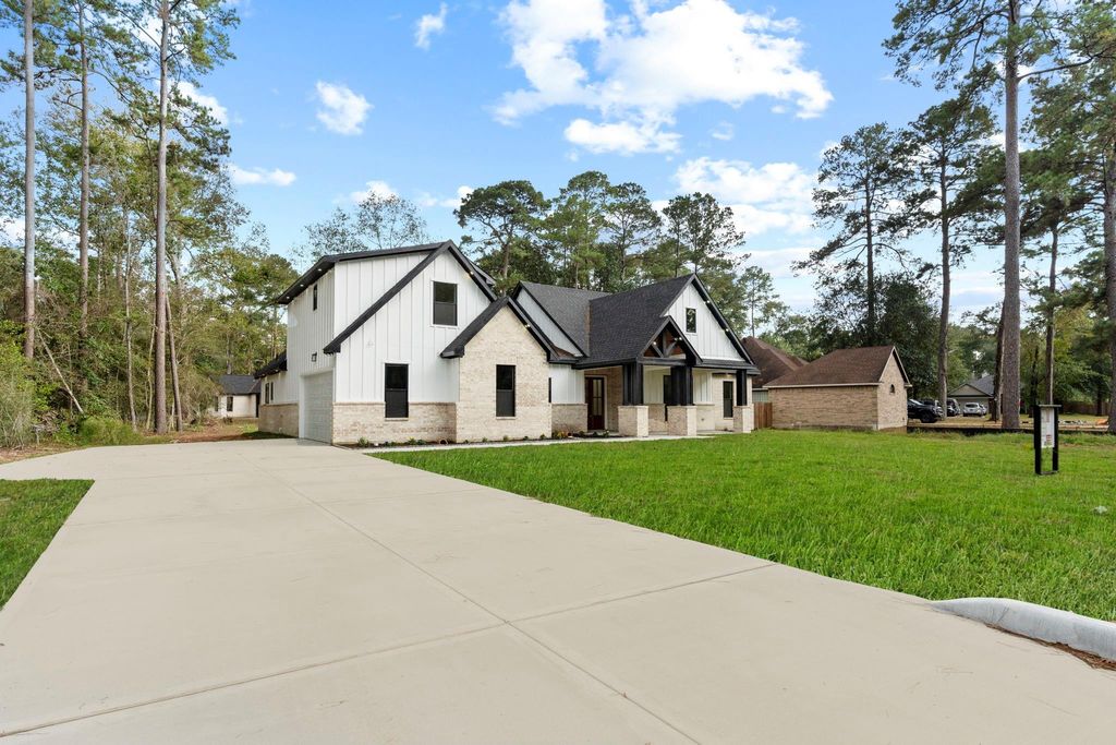 Photo of 2806 Da Vince St, New Caney, TX 77357 (MLS # 27104352)