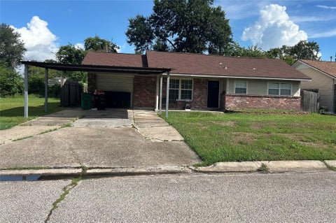 Homes For Sale - 608 Harold Lane<br/> Baytown, TX 77521