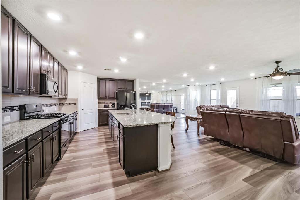 Photo of 25546 Kensington Lake Drive, Porter, TX 77365 (MLS # 84911074)