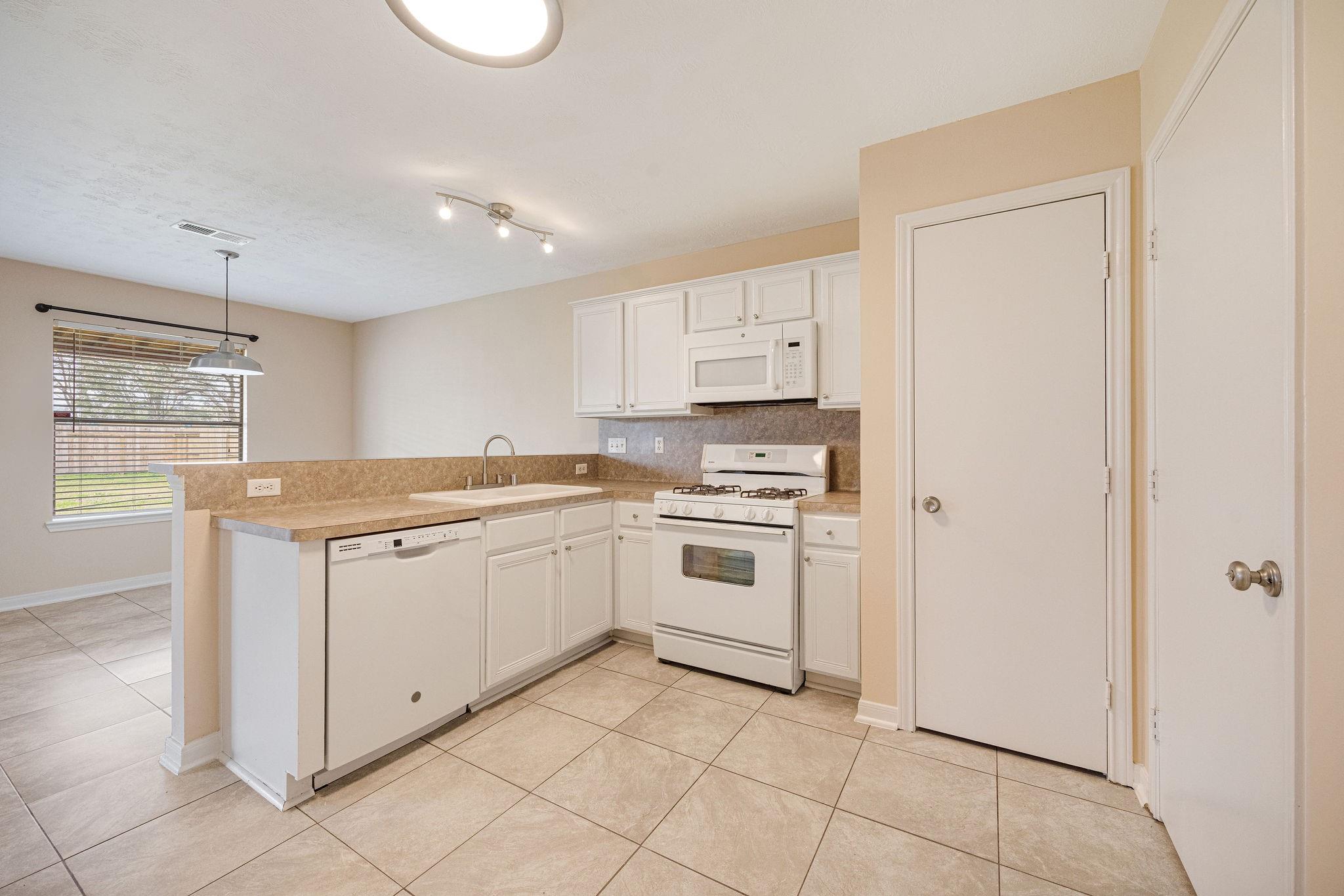 8211 Scarlet Tanager Drive