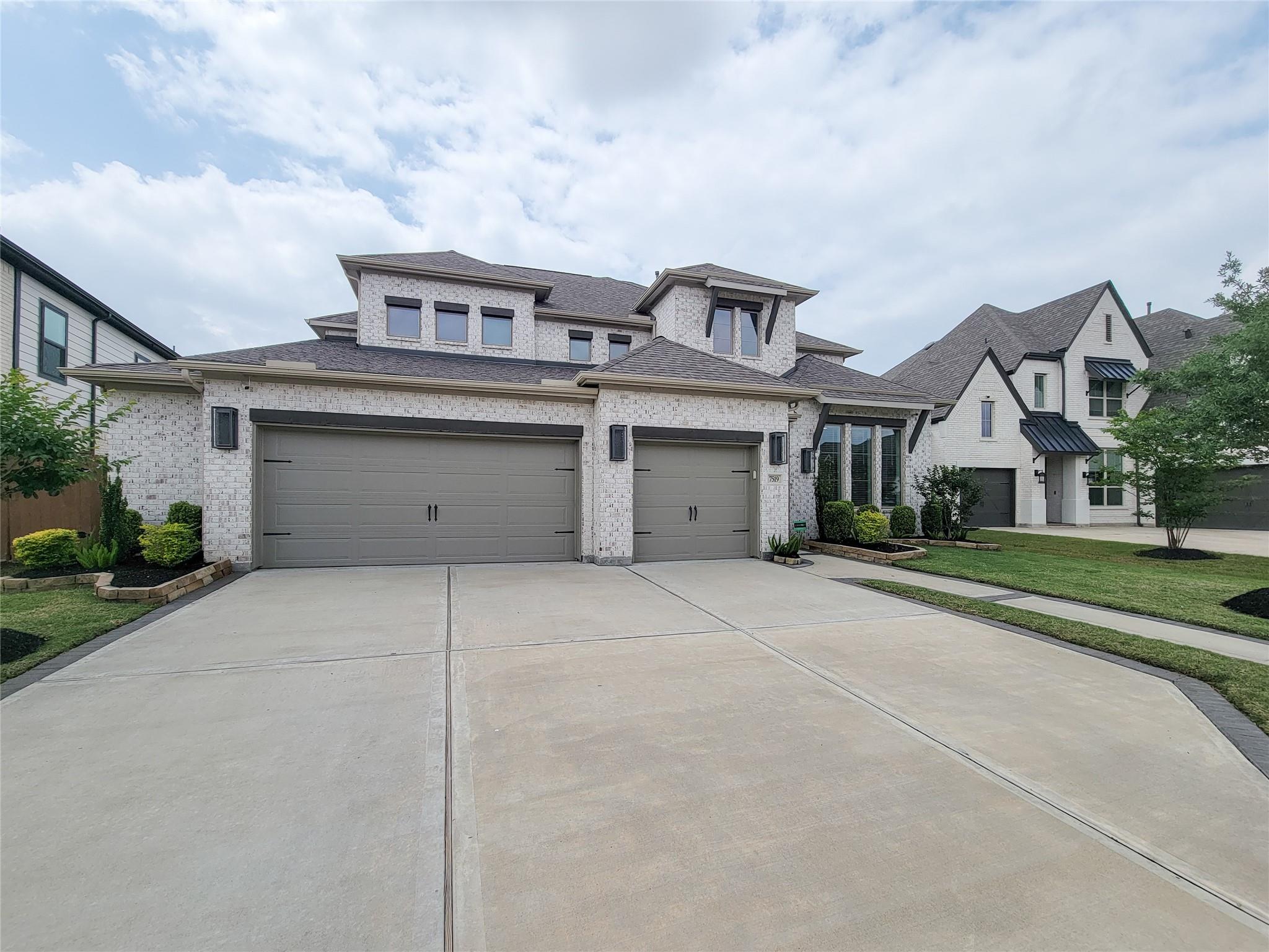 7519 Blue Finch Lane