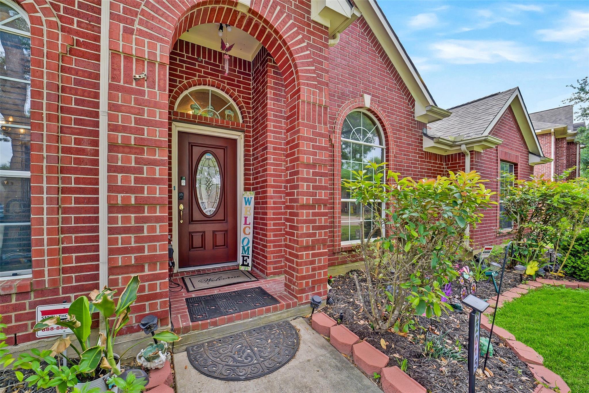 22015 Skyridge Lane