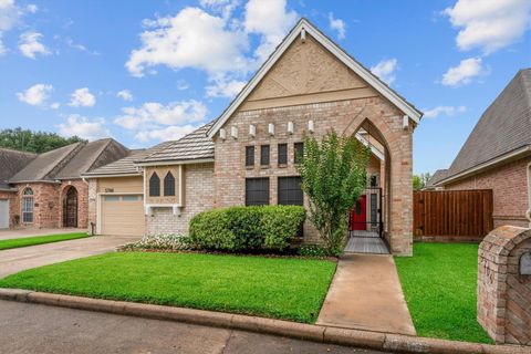 Photo of 5706 Glen Mist Lane, Houston, TX 77069 (MLS # 2608952)