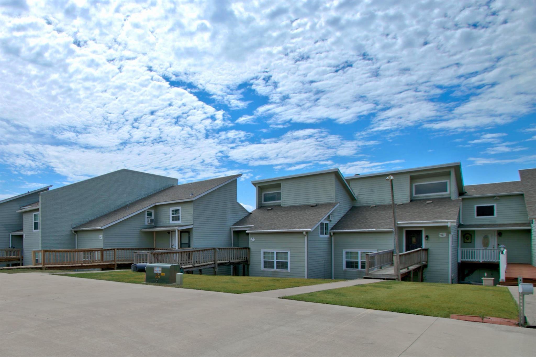 325 Carolcrest Lane 3