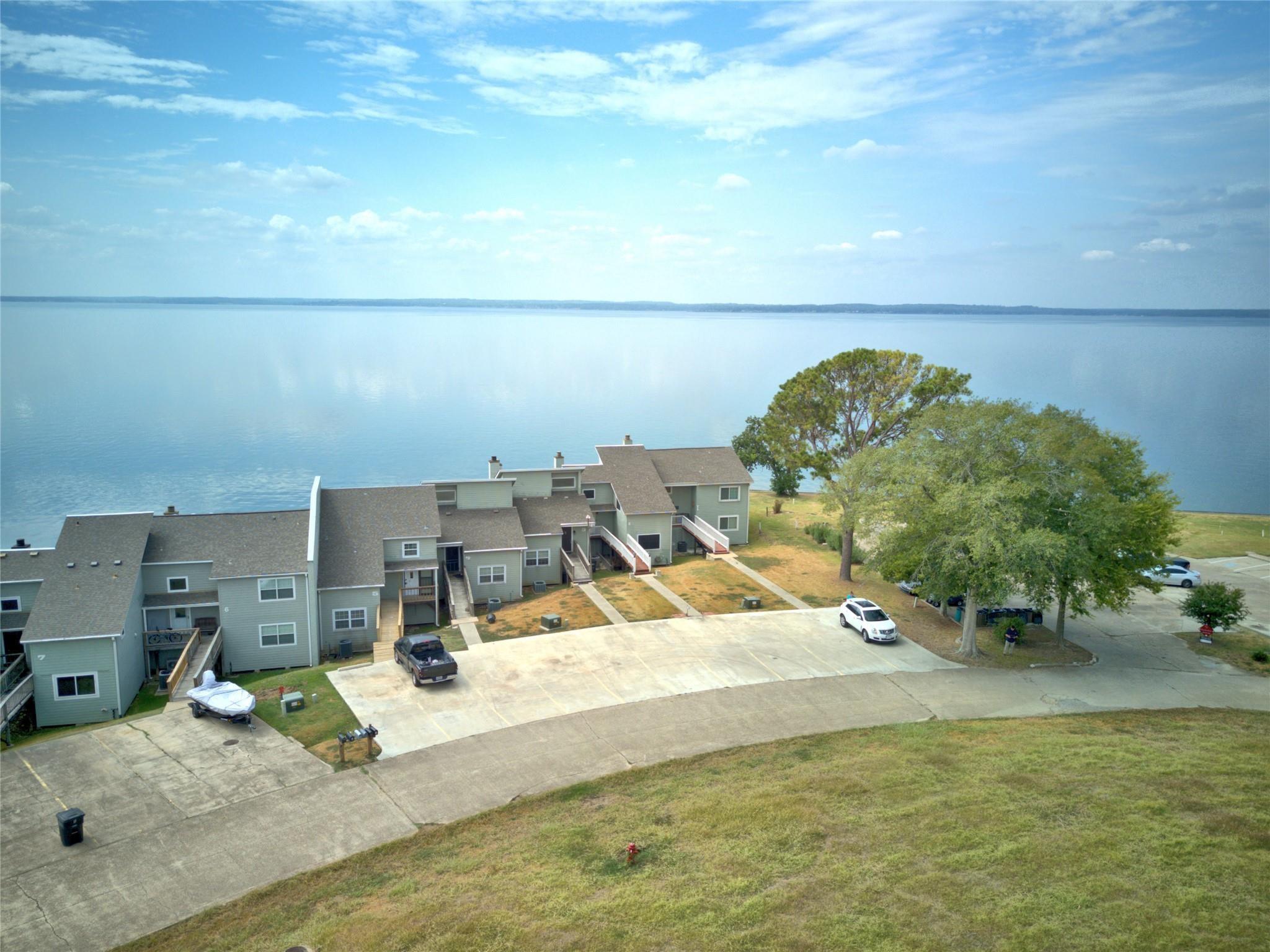 325 Carolcrest Lane 3